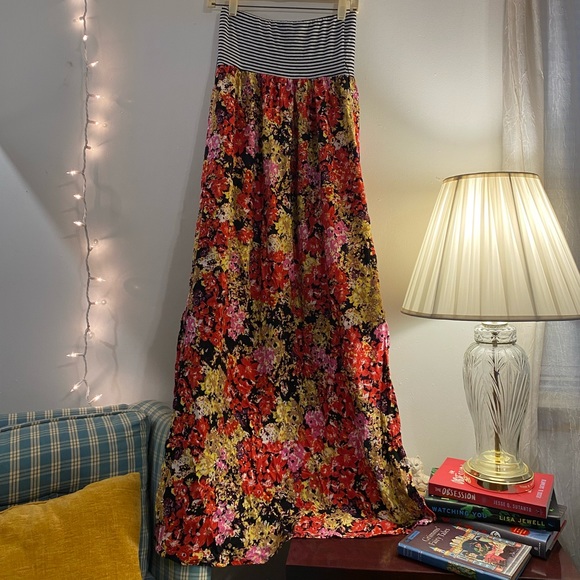 Two Patterned Strapless Maxi Dress - Picture 2 of 2